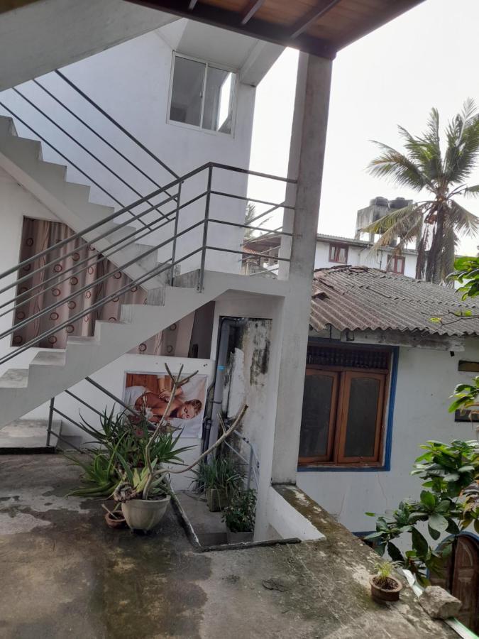 Hotel Remember Hikkaduwa Exterior photo