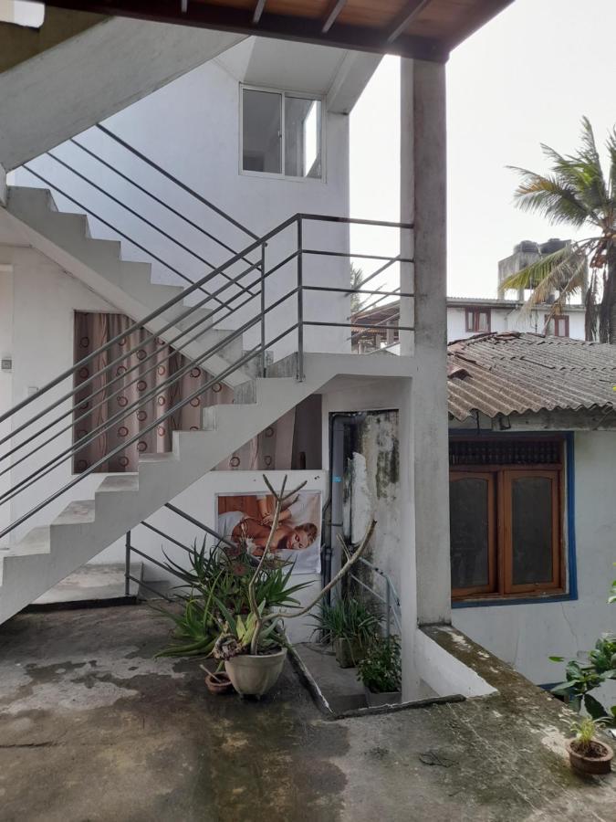 Hotel Remember Hikkaduwa Exterior photo