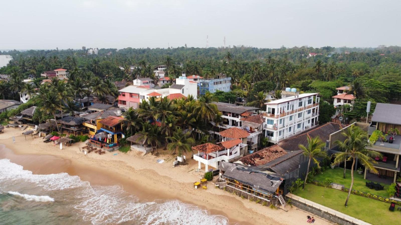 Hotel Remember Hikkaduwa Exterior photo